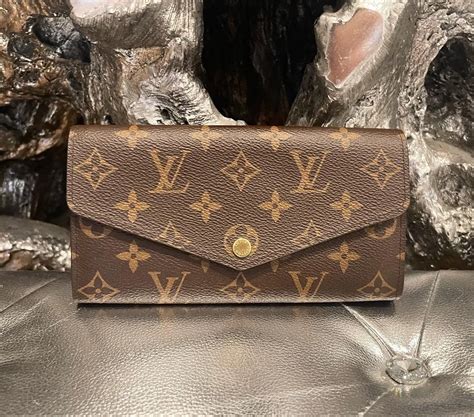 louis vuitton plum or wine color wallet|louis vuitton sarah wallet.